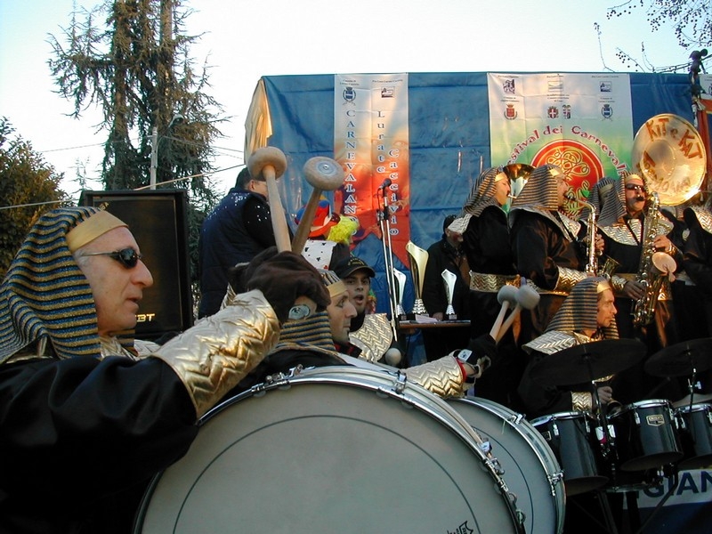 lurate_caccivio_corteo_08 (22).jpg